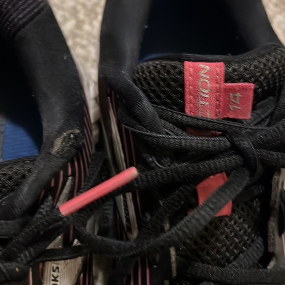 Brooks Addiction 14 SZ 8.5 shoes. Great condition. - Picture 7 of 8